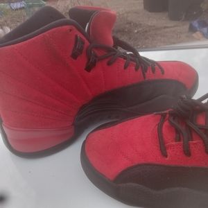 Jordan 12 flu game retro red black and suede size 9.5